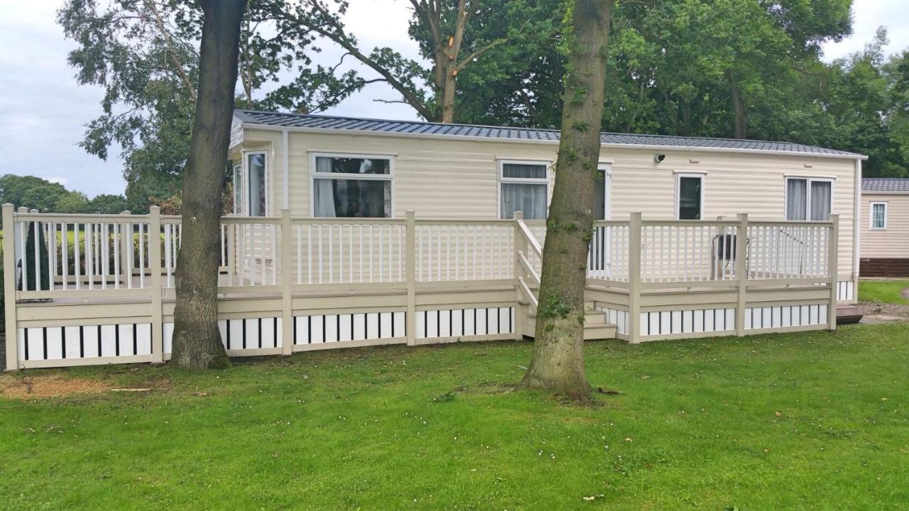 White Rose Caravan At Goosewood Holiday Park York Sutton on the Forest Exteriér fotografie
